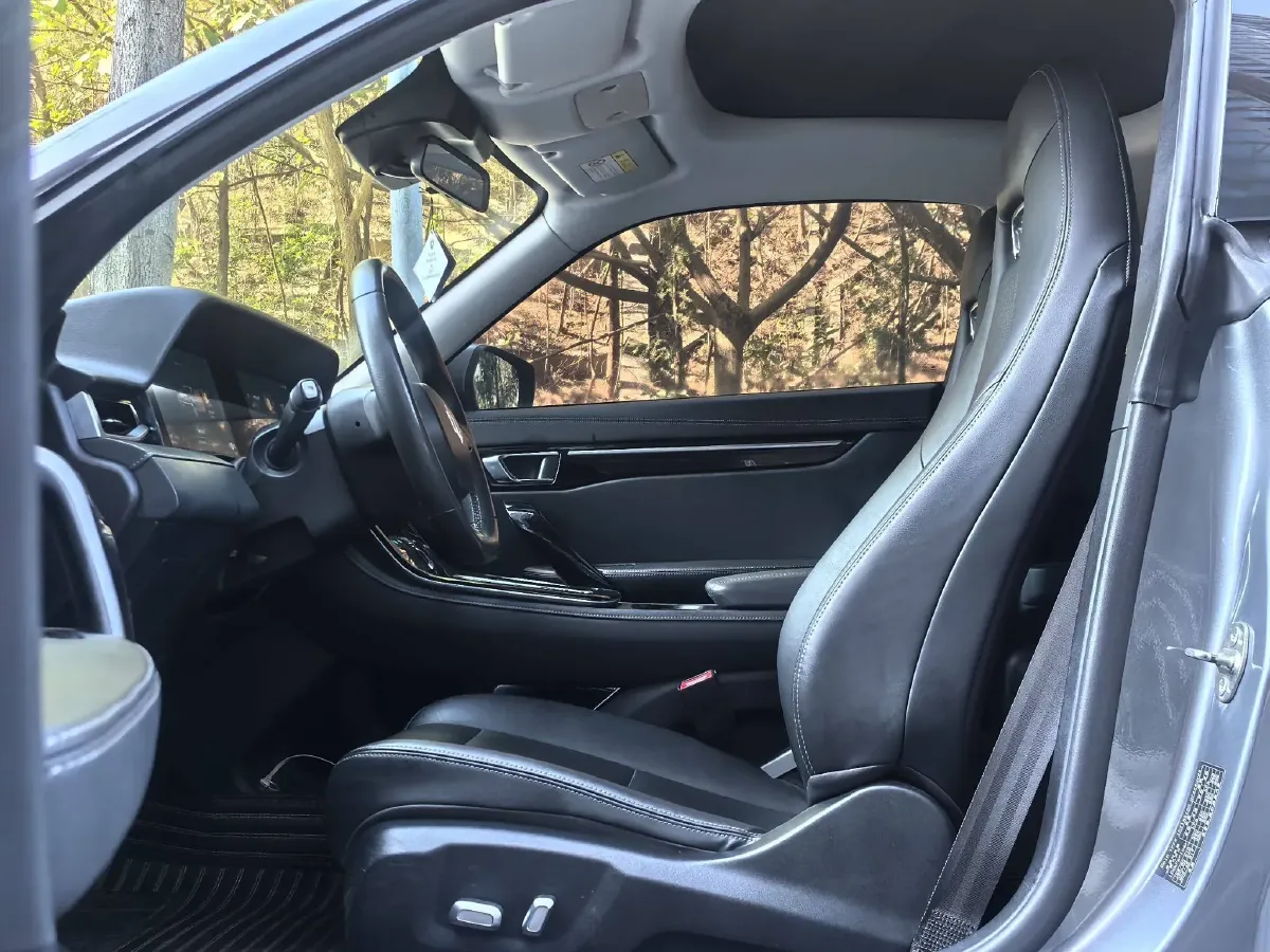 2019 Leapmotor S01 BEV 35.6KWH,autocango,china used car exporter,china ev exporter,chinese used car exporter,chinese used ev exporter