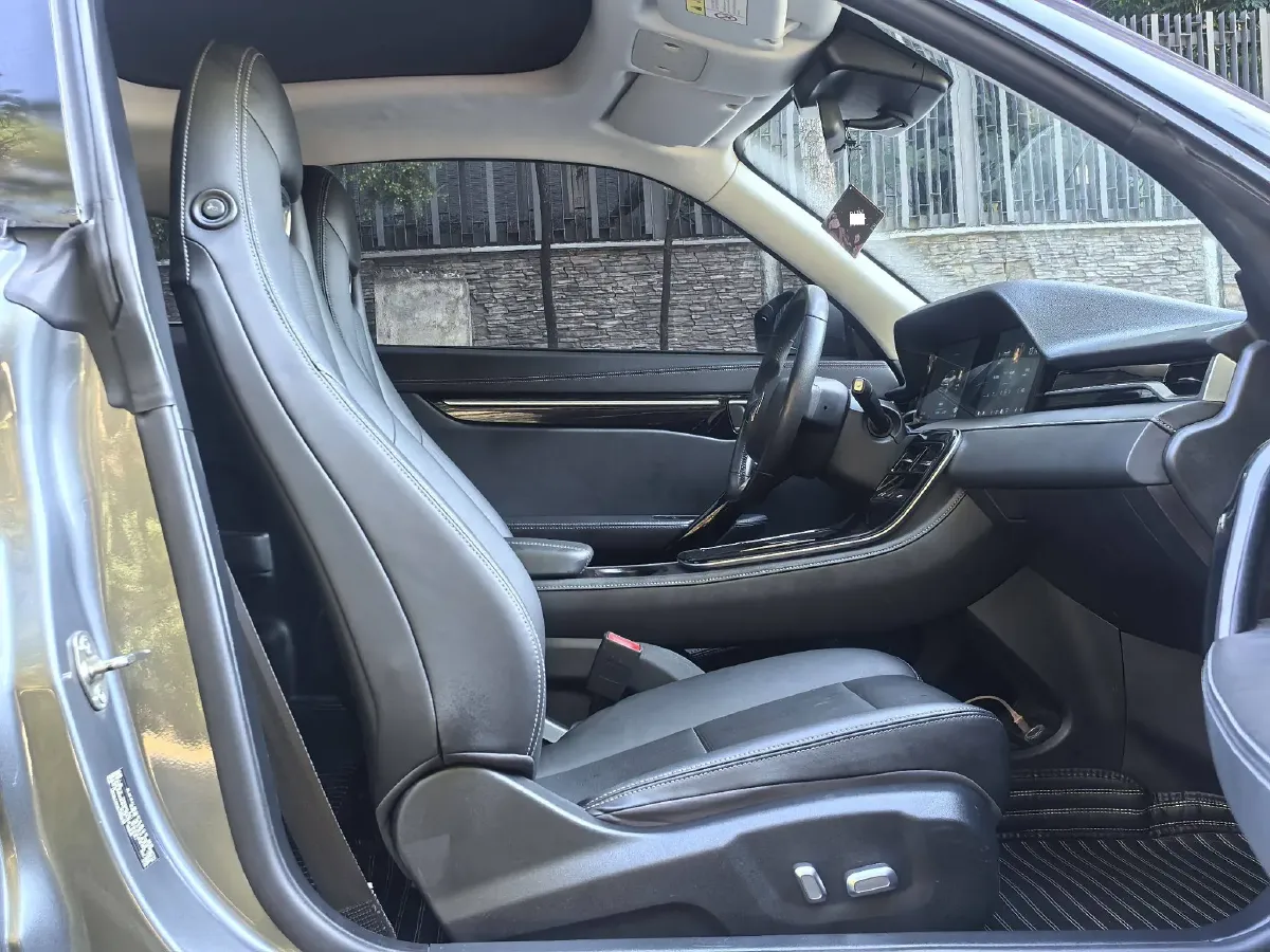 2019 Leapmotor S01 BEV 35.6KWH,autocango,china used car exporter,china ev exporter,chinese used car exporter,chinese used ev exporter