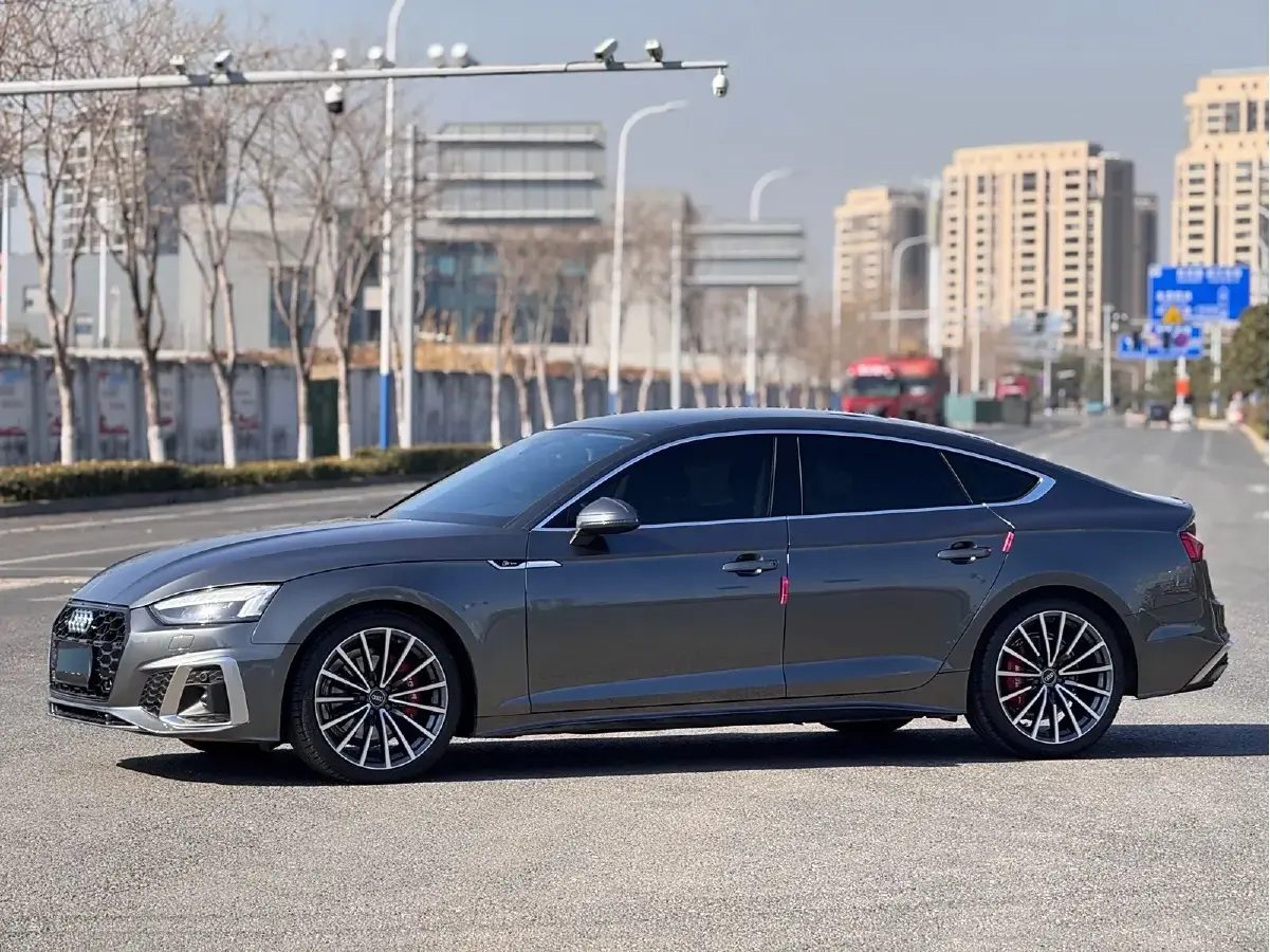 2022 Audi A5 2.0T 204HP L4 7DCT