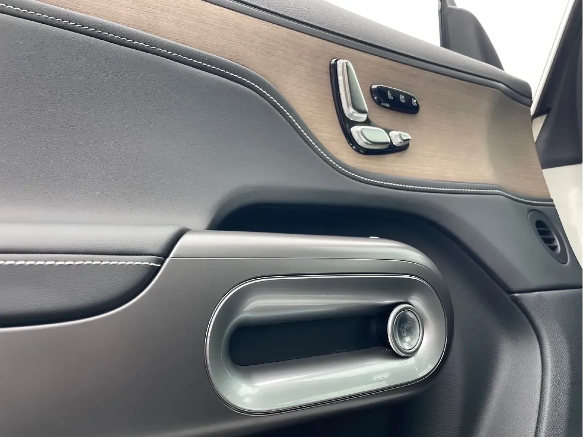 2024 Smart smart Elf 5 BEV 100KWH,autocango,china used car exporter,china ev exporter,chinese used car exporter,chinese used ev exporter