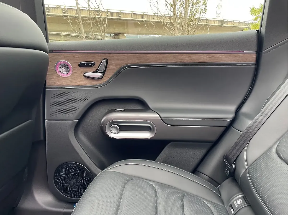 2024 Smart smart Elf 5 BEV 100KWH,autocango,china used car exporter,china ev exporter,chinese used car exporter,chinese used ev exporter