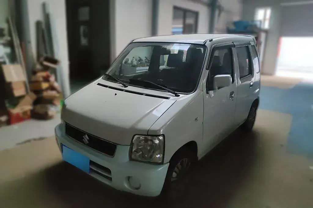 2015 Suzuki Wagon R 1.0L 60HP L4 5MT