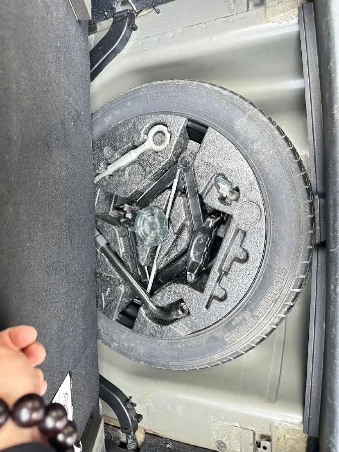 2009 Volvo S80L 2.5T 200HP L5 6AT,autocango,china used car exporter,china ev exporter,chinese used car exporter,chinese used ev exporter