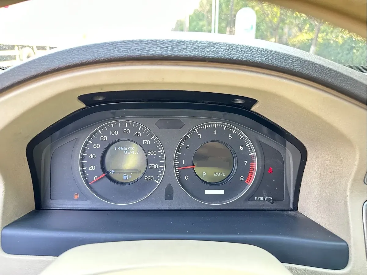 2009 Volvo S80L 2.5T 200HP L5 6AT,autocango,china used car exporter,china ev exporter,chinese used car exporter,chinese used ev exporter