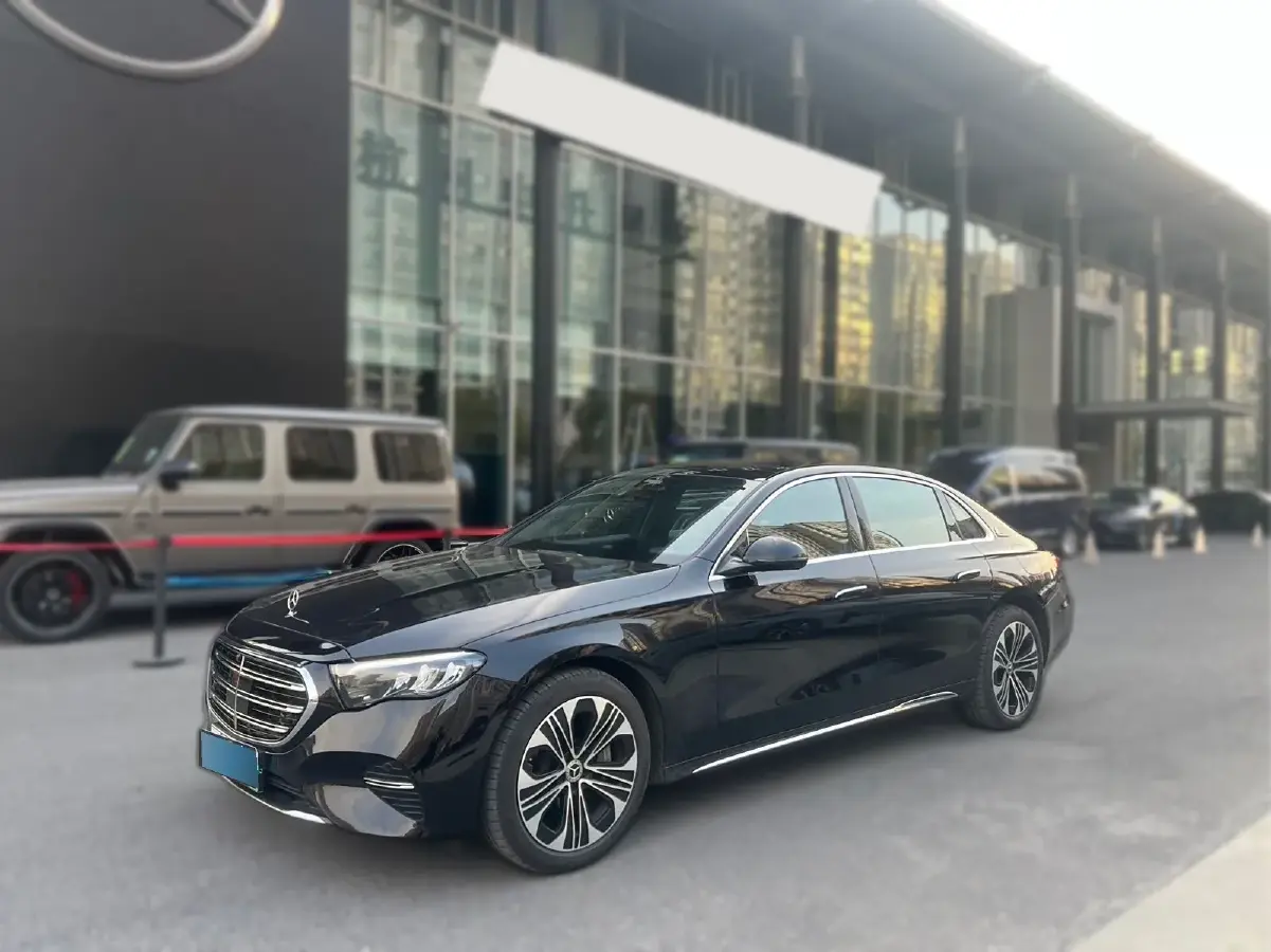 2024 Mercedes-Benz E Class 2.0T 204HP L4 9AT PHEV 25.4KWH