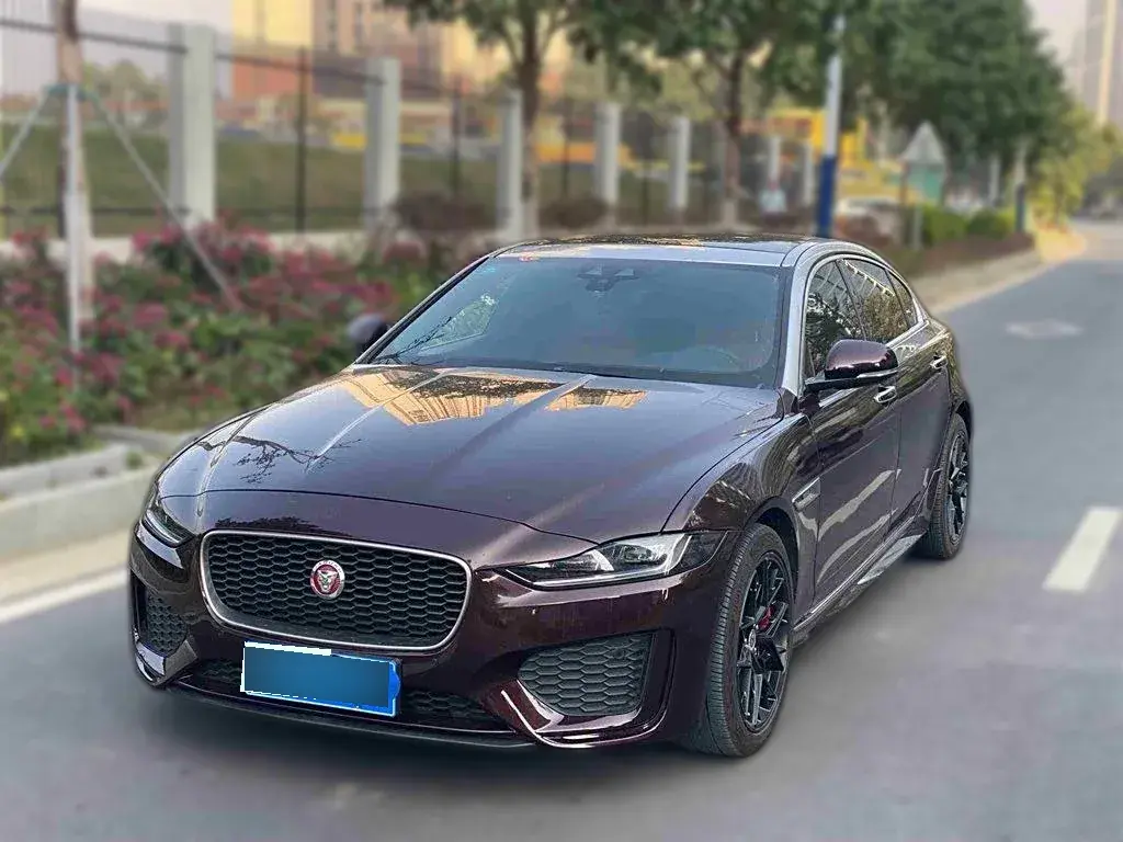 2020 Jaguar XEL 2.0T 200HP L4 8AT