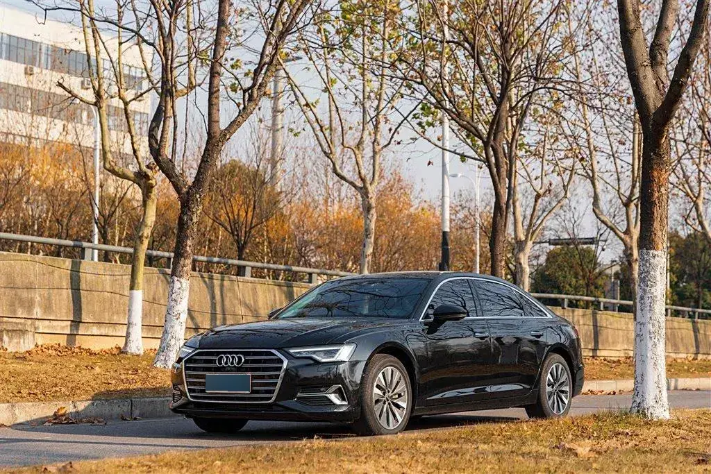 2023 Audi A6L 2.0T 245HP L4 7DCT