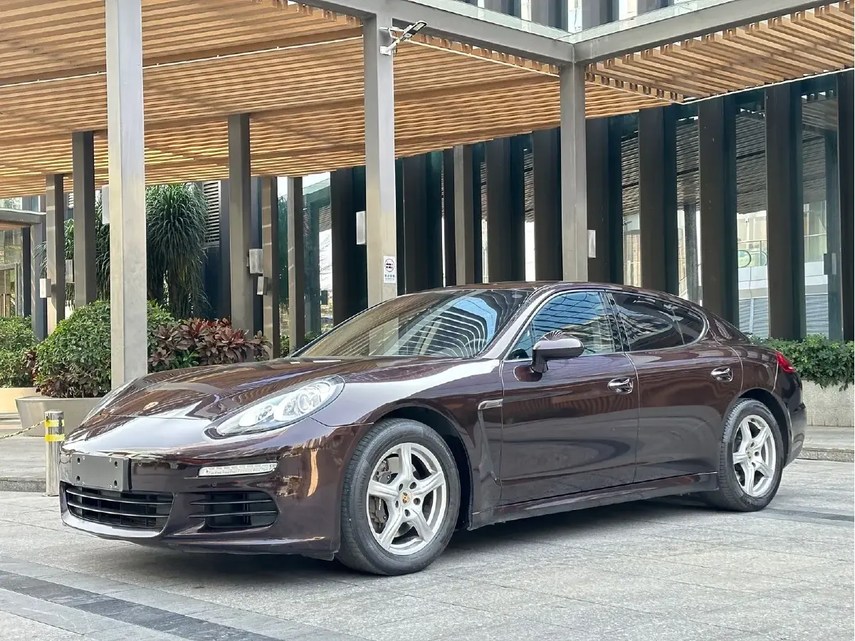 2014 Porsche Panamera 3.0T 320HP V6 7DCT
