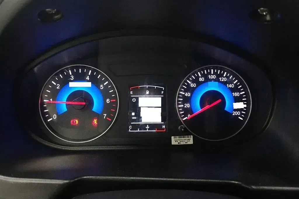 2019 DongFeng Fengon Fengon 330 1.5L 116HP L4 5MT,autocango,china used car exporter,china ev exporter,chinese used car exporter,chinese used ev exporter