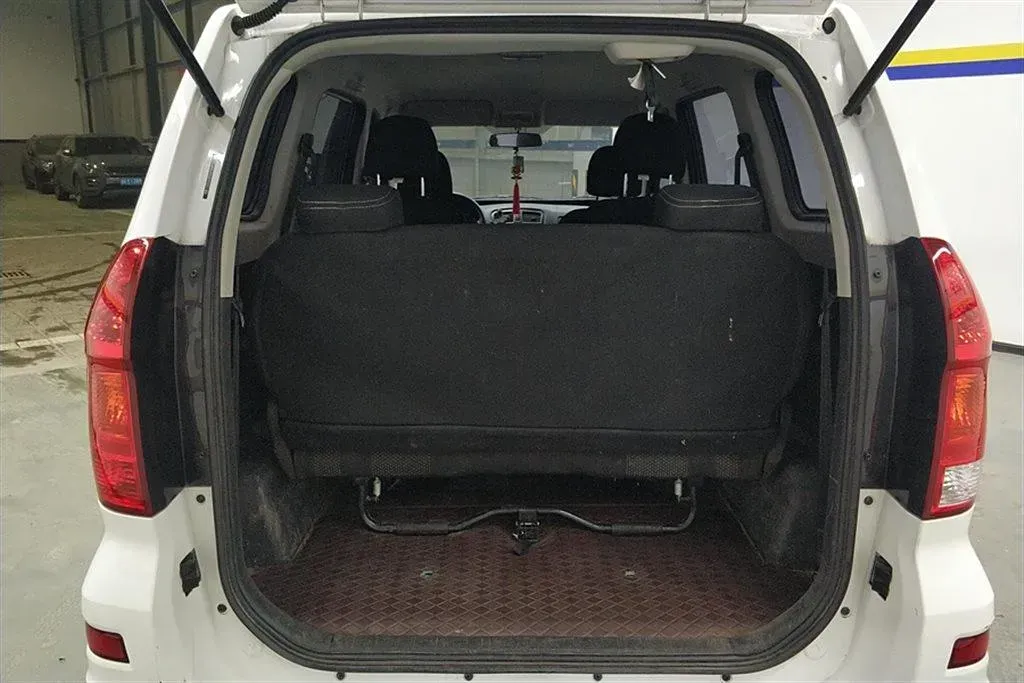 2019 DongFeng Fengon Fengon 330 1.5L 116HP L4 5MT,autocango,china used car exporter,china ev exporter,chinese used car exporter,chinese used ev exporter