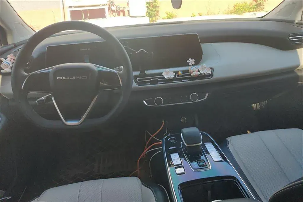 2023 BeiJing Auto EU5 Plus BEV 60.7KWH,autocango,china used car exporter,china ev exporter,chinese used car exporter,chinese used ev exporter