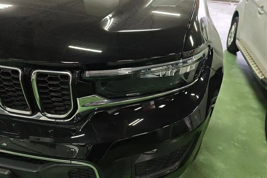 2023 Jeep Grand Cherokee 4XE 2.0T 272HP L4 8AT PHEV 17.107KWH,autocango,china used car exporter,china ev exporter,chinese used car exporter,chinese used ev exporter