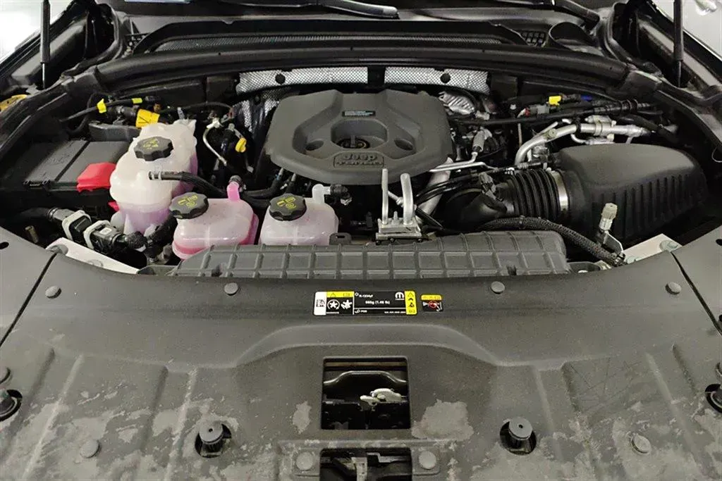 2023 Jeep Grand Cherokee 4XE 2.0T 272HP L4 8AT PHEV 17.107KWH,autocango,china used car exporter,china ev exporter,chinese used car exporter,chinese used ev exporter