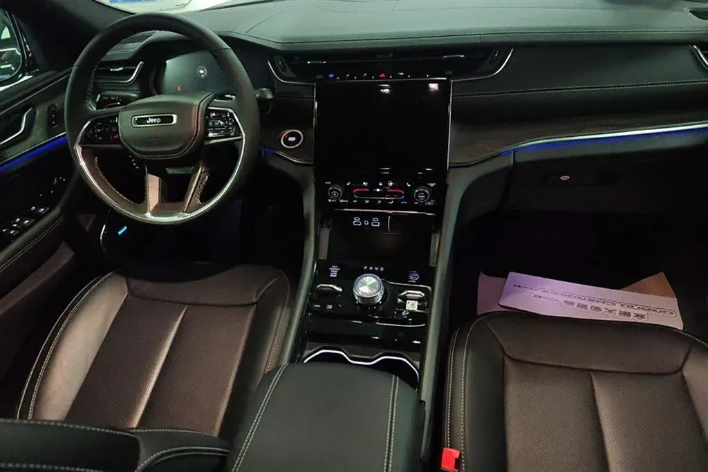 2023 Jeep Grand Cherokee 4XE 2.0T 272HP L4 8AT PHEV 17.107KWH,autocango,china used car exporter,china ev exporter,chinese used car exporter,chinese used ev exporter