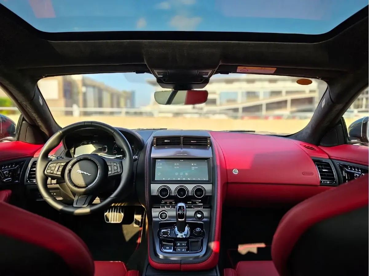 2024 Jaguar F-TYPE 2.0T 300HP L4 8AT,autocango,china used car exporter,china ev exporter,chinese used car exporter,chinese used ev exporter