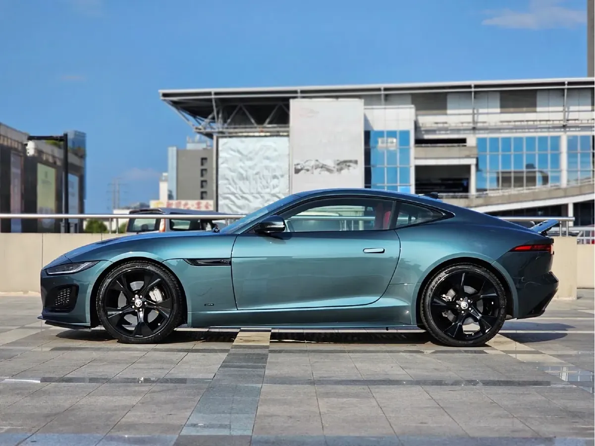 2024 Jaguar F-TYPE 2.0T 300HP L4 8AT,autocango,china used car exporter,china ev exporter,chinese used car exporter,chinese used ev exporter