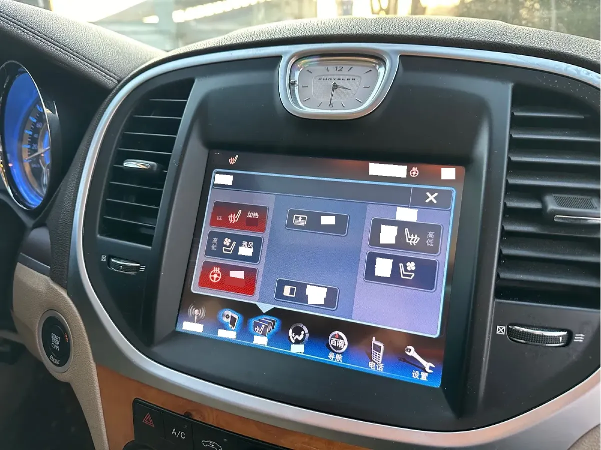 2013 Chrysler 300C 3.6L 286HP V6 8AT,autocango,china used car exporter,china ev exporter,chinese used car exporter,chinese used ev exporter