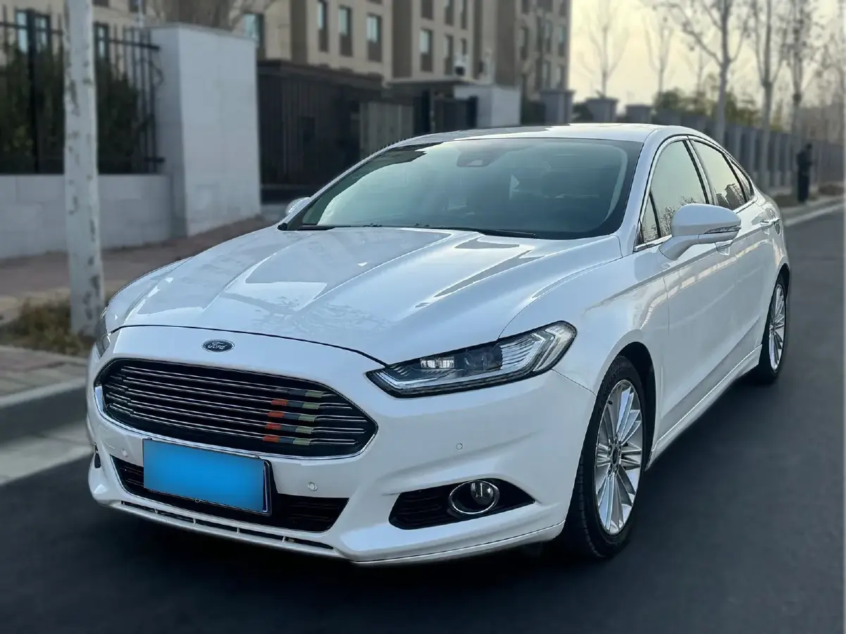 2013 Ford Mondeo 2.0T 242HP L4 6AT