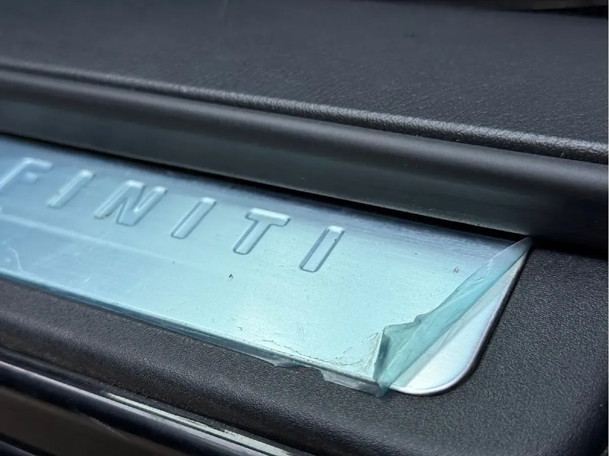 2015 Infiniti Q70 2.5L 222HP V6 7AT,autocango,china used car exporter,china ev exporter,chinese used car exporter,chinese used ev exporter