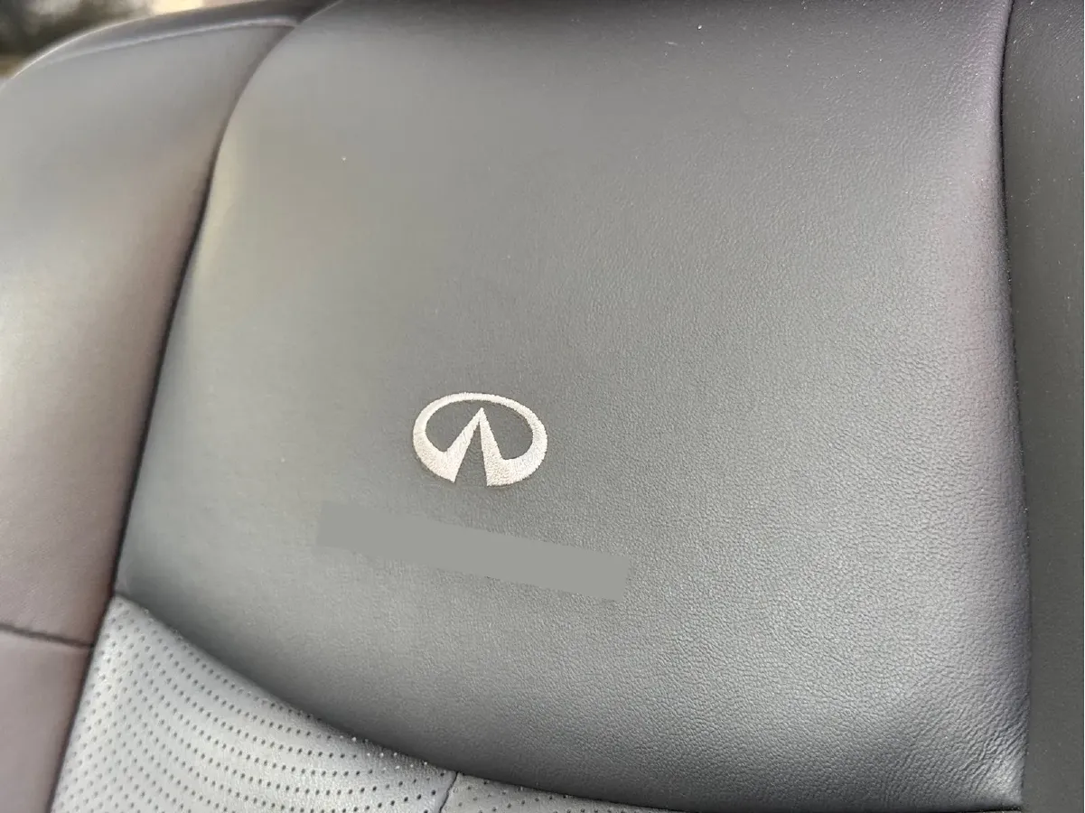 2015 Infiniti Q70 2.5L 222HP V6 7AT,autocango,china used car exporter,china ev exporter,chinese used car exporter,chinese used ev exporter