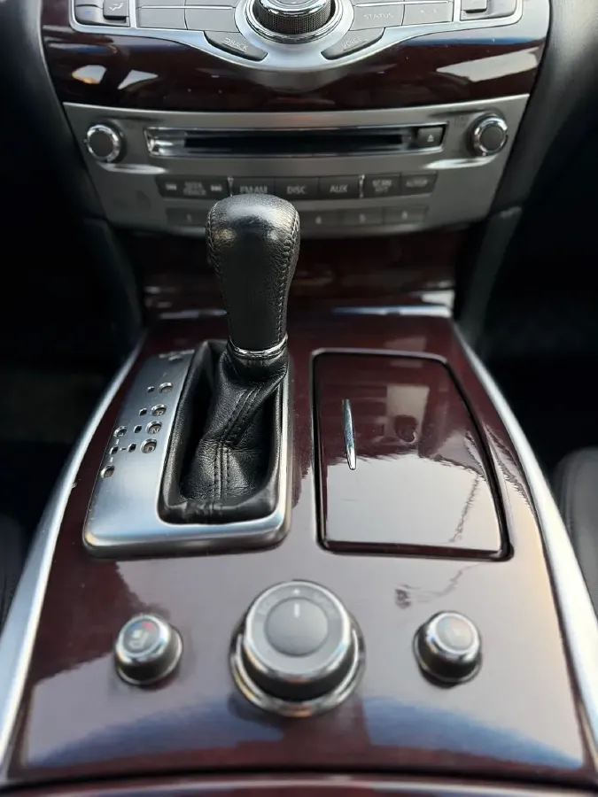 2015 Infiniti Q70 2.5L 222HP V6 7AT,autocango,china used car exporter,china ev exporter,chinese used car exporter,chinese used ev exporter