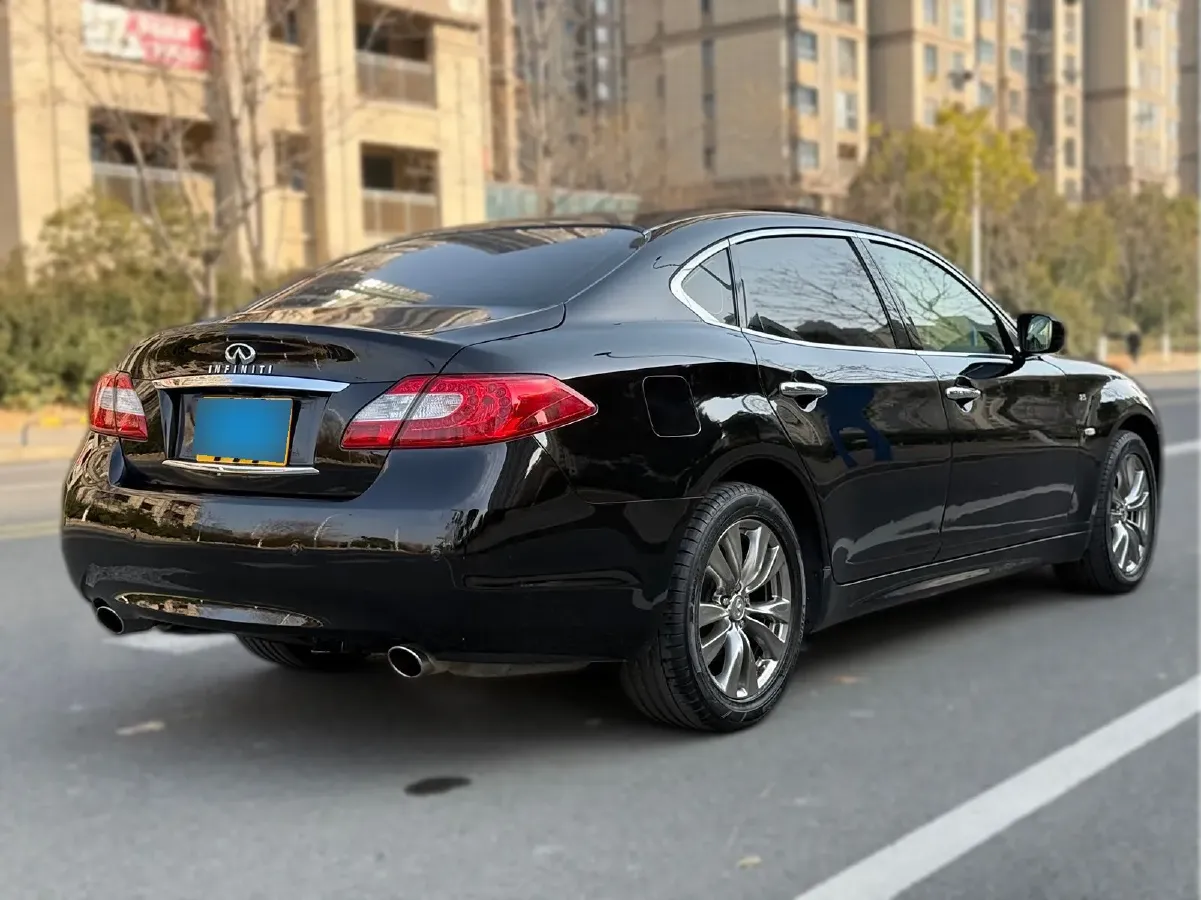 2015 Infiniti Q70 2.5L 222HP V6 7AT,autocango,china used car exporter,china ev exporter,chinese used car exporter,chinese used ev exporter