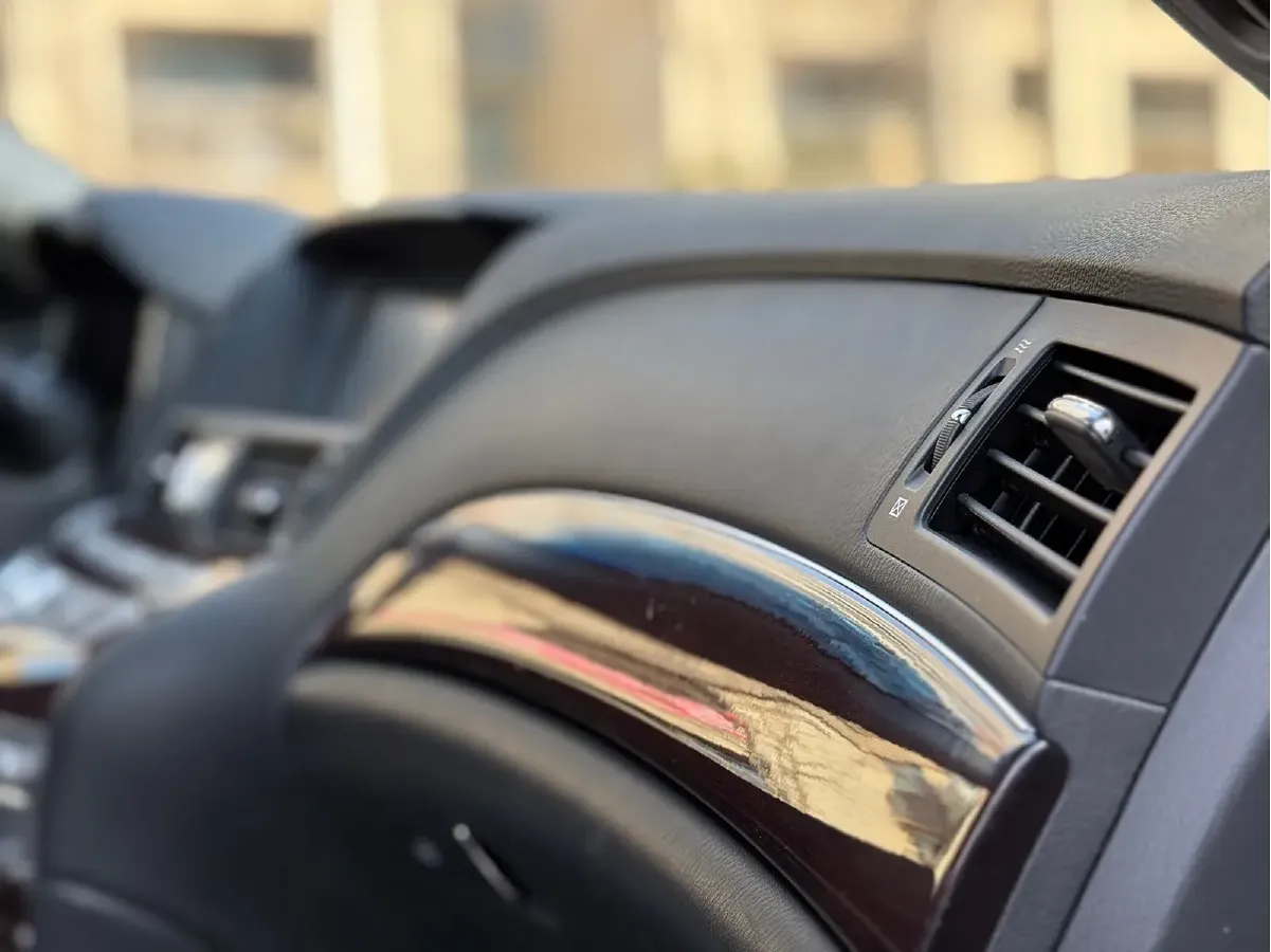 2015 Infiniti Q70 2.5L 222HP V6 7AT,autocango,china used car exporter,china ev exporter,chinese used car exporter,chinese used ev exporter