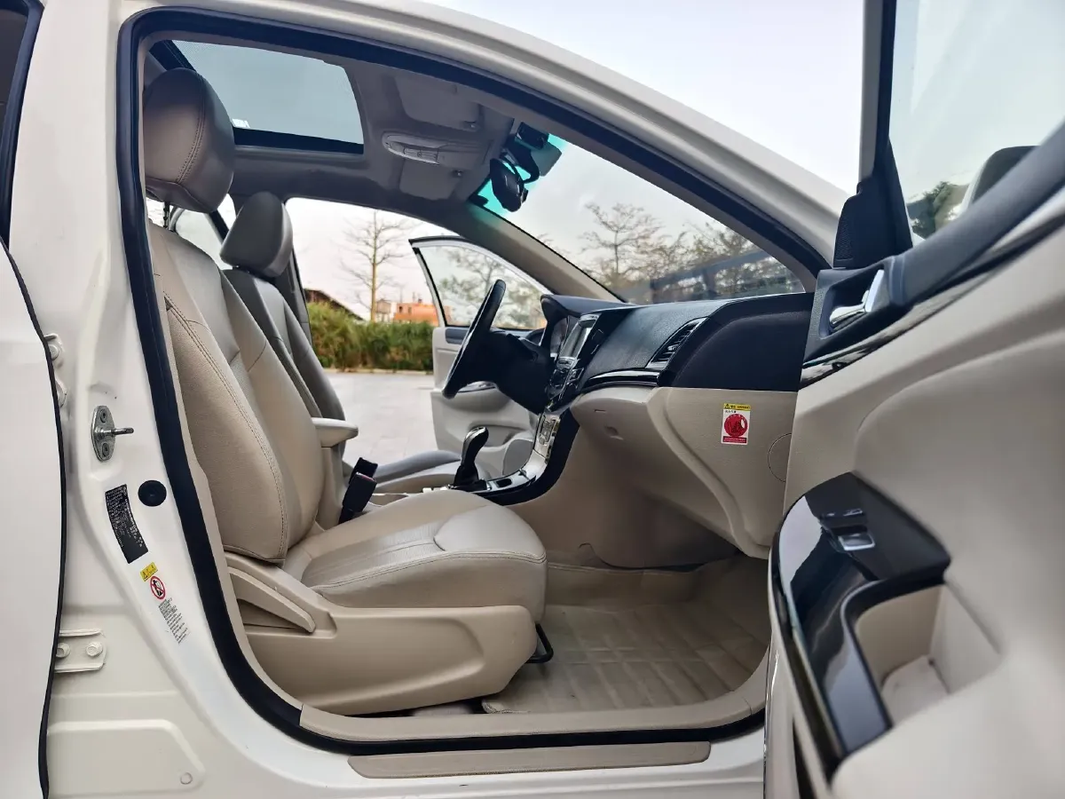 2018 BYD e5 BEV 60.48KWH,autocango,china used car exporter,china ev exporter,chinese used car exporter,chinese used ev exporter