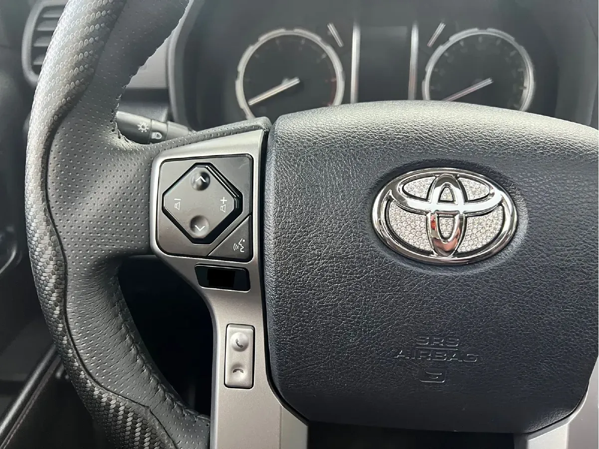 2022 Toyota 4Runner 4.0L 273HP V6 5AT,autocango,china used car exporter,china ev exporter,chinese used car exporter,chinese used ev exporter