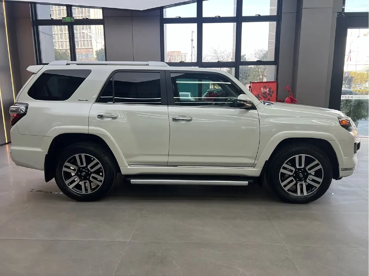 2022 Toyota 4Runner 4.0L 273HP V6 5AT,autocango,china used car exporter,china ev exporter,chinese used car exporter,chinese used ev exporter