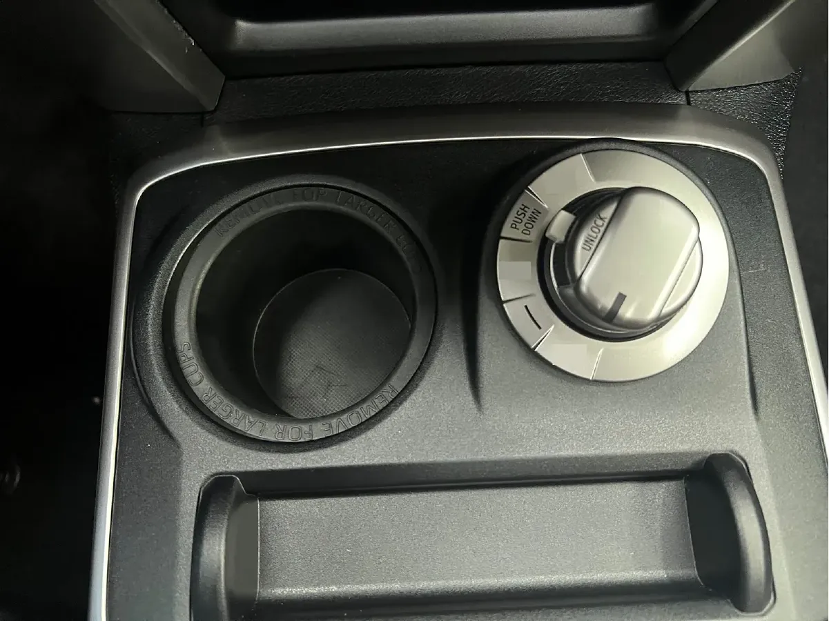 2022 Toyota 4Runner 4.0L 273HP V6 5AT,autocango,china used car exporter,china ev exporter,chinese used car exporter,chinese used ev exporter