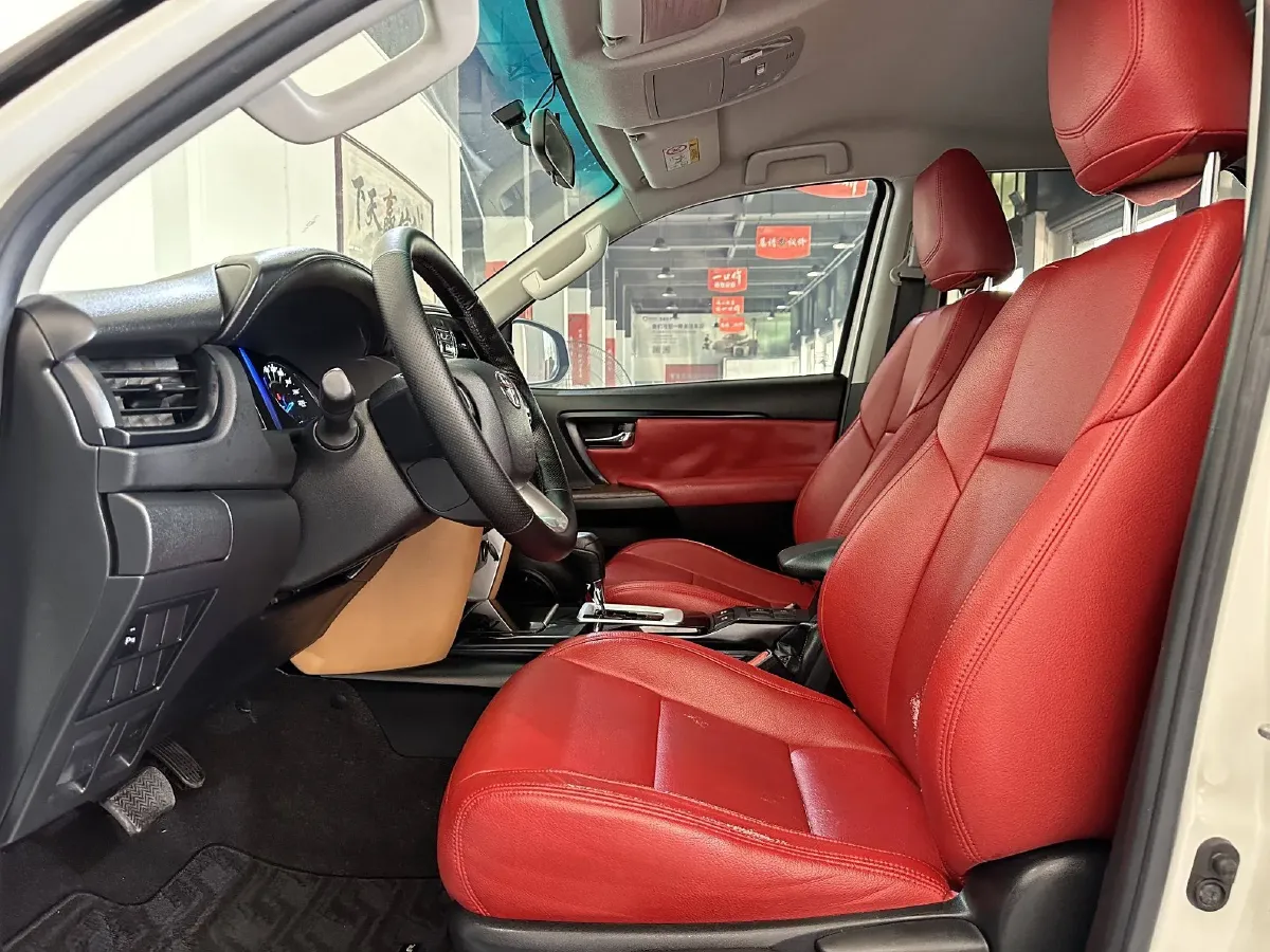 2016 Toyota Fortuner 2.7L 163HP L4 6AT,autocango,china used car exporter,china ev exporter,chinese used car exporter,chinese used ev exporter