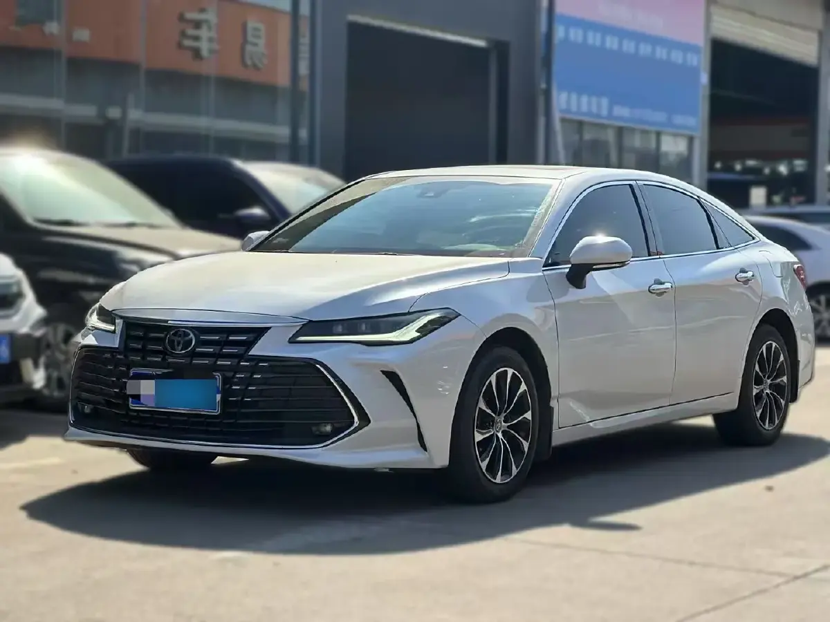 2022 Toyota Avalon 2.0L 178HP L4 CVT