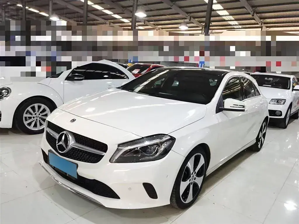 2016 Mercedes-Benz A Class 1.6T 156HP L4 7DCT