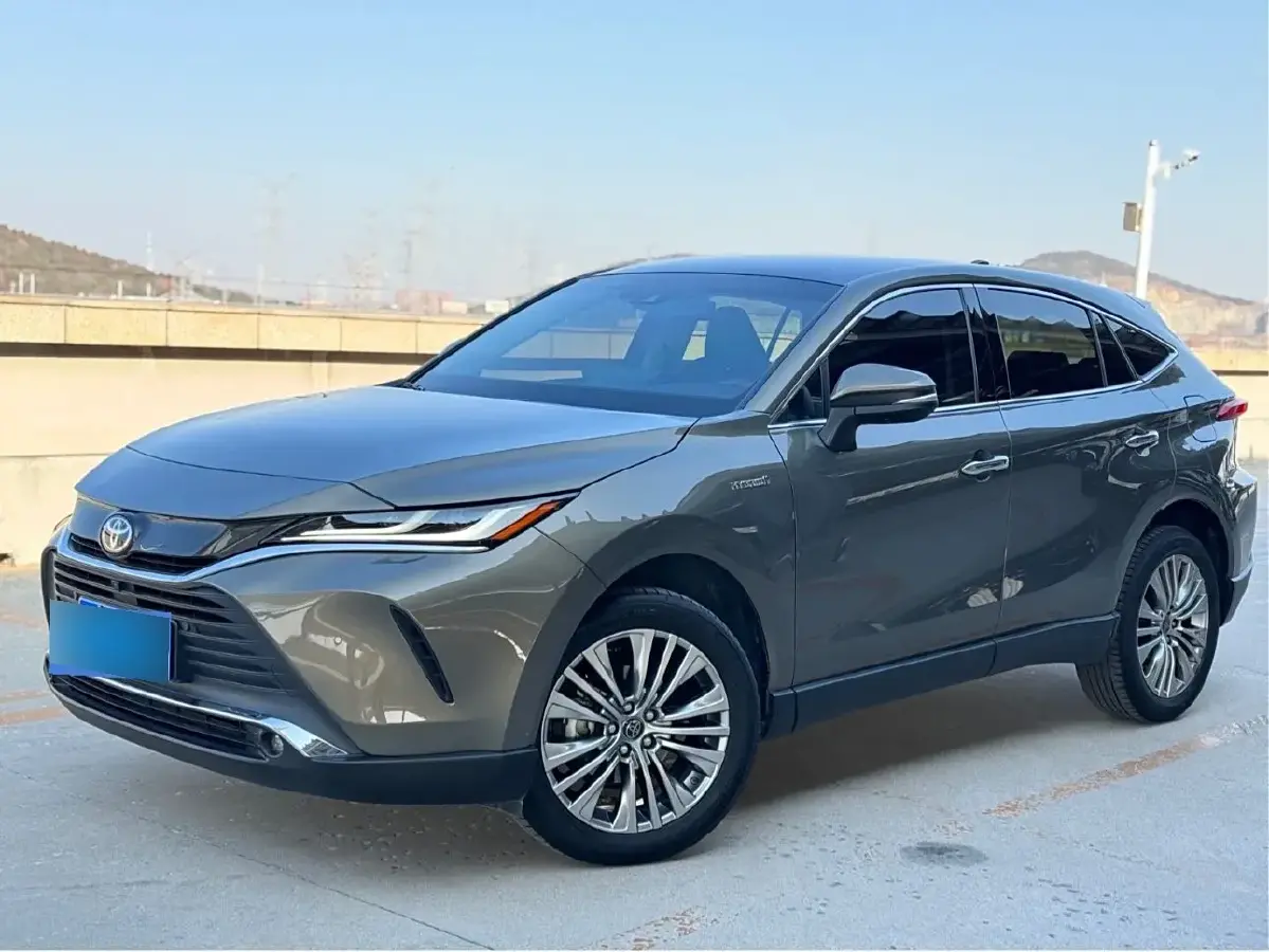 2022 Toyota Harrier 2.5L 178HP L4 E-CVT Hybrid