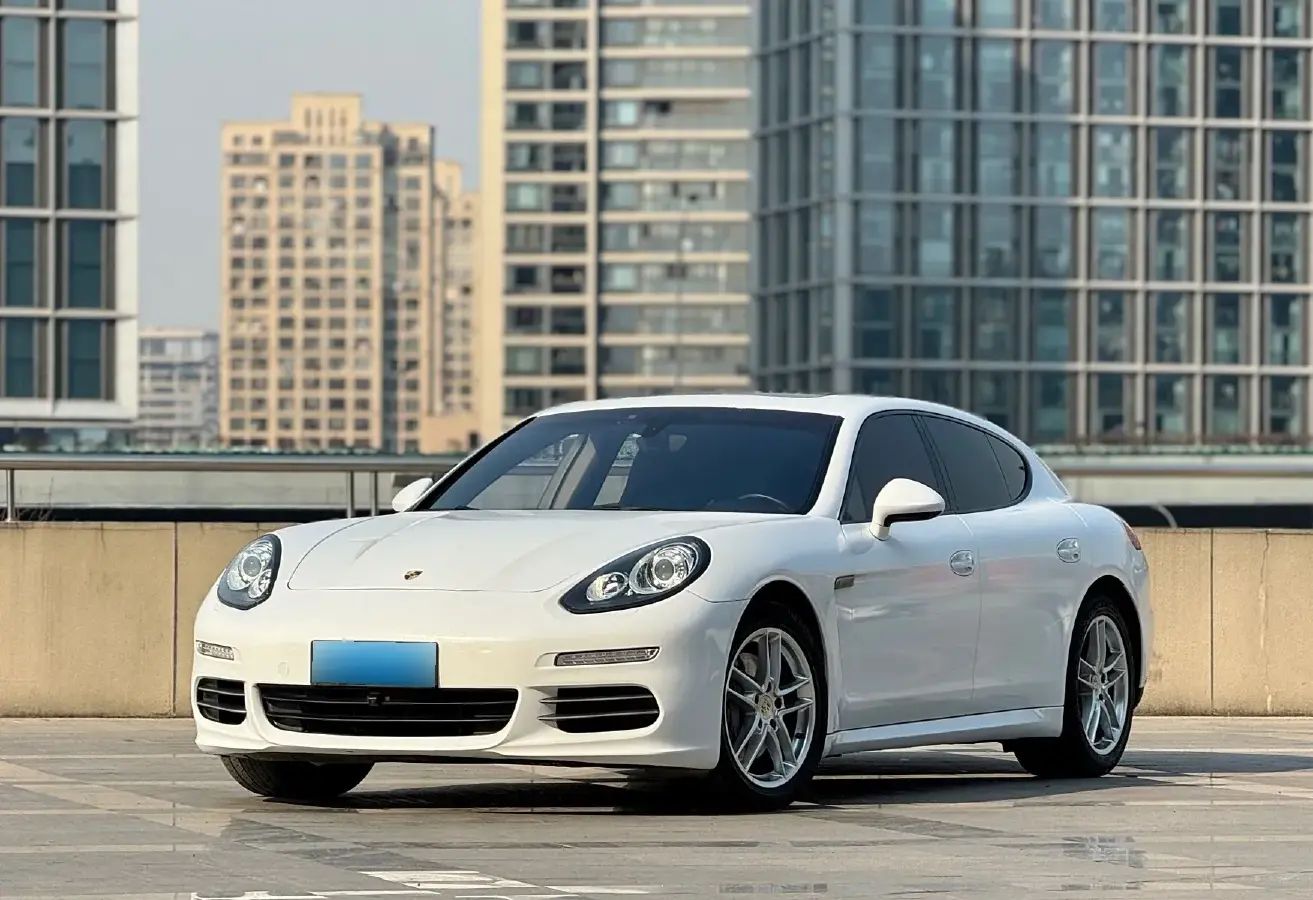 2014 Porsche Panamera 3.0T 320HP V6 7DCT