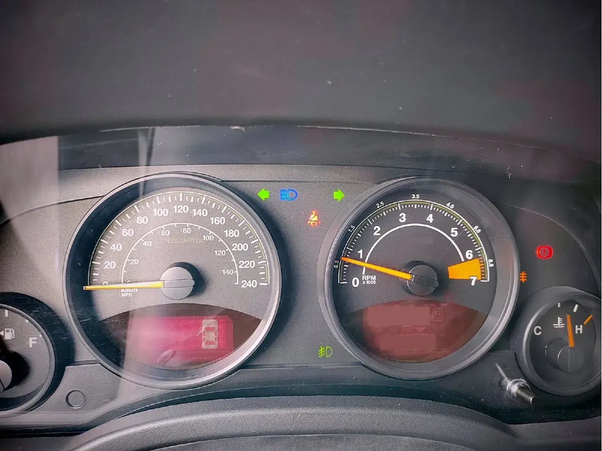 2014 Jeep Patriot 2.4L 170HP L4 6AT,autocango,china used car exporter,china ev exporter,chinese used car exporter,chinese used ev exporter