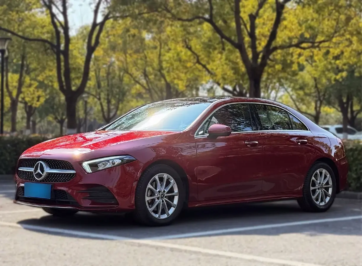 2022 Mercedes-Benz A Class 1.3T 163HP L4 7DCT