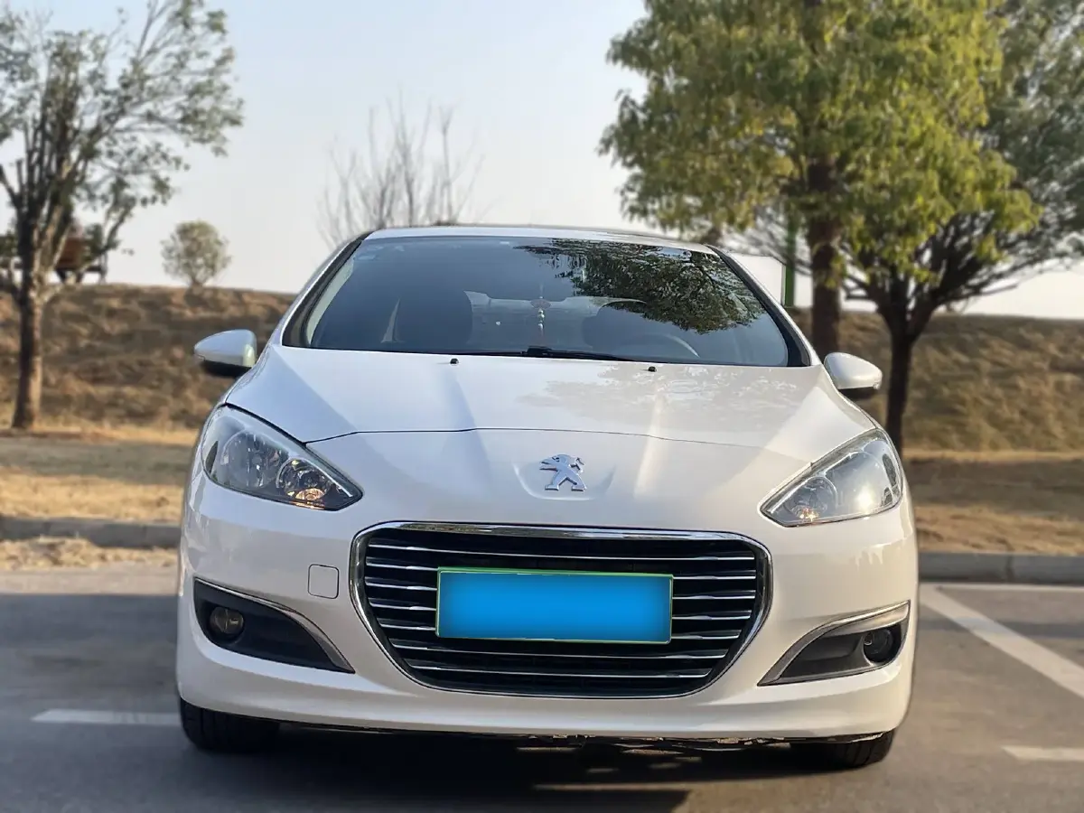 2014 Peugeot 308 1.6L 117HP L4 4AT