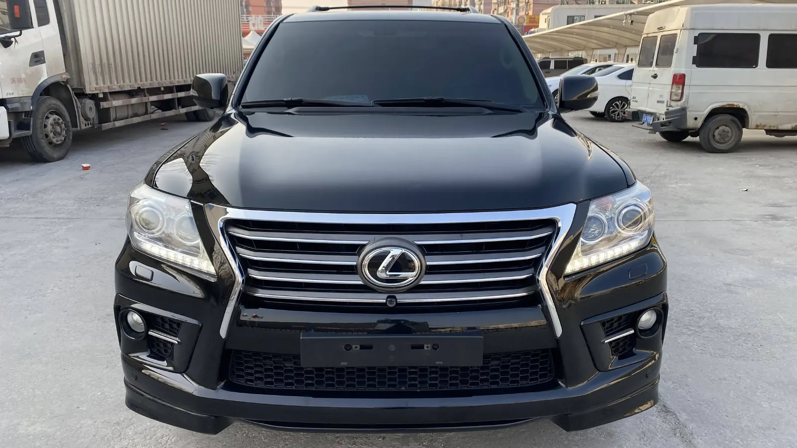 2013 Lexus LX 5.7L 367HP V8 6AT,autocango,china used car exporter,china ev exporter,chinese used car exporter,chinese used ev exporter