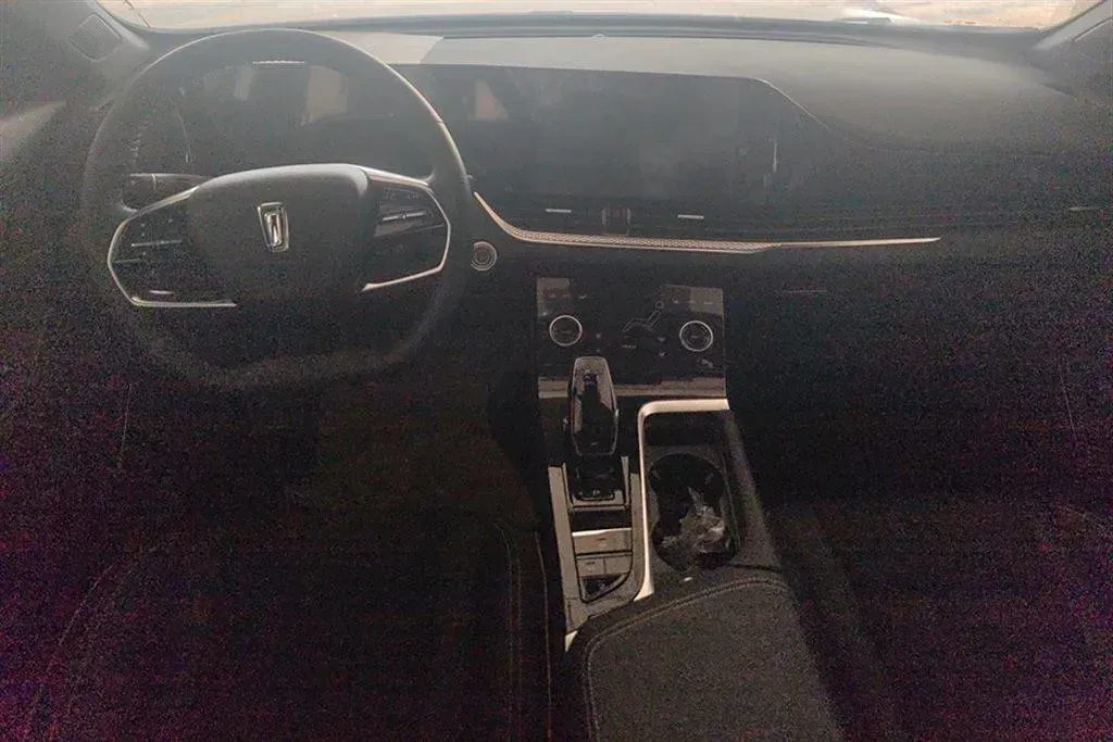 2022 Bestune B70S 1.5T 169HP L4 7DCT,autocango,china used car exporter,china ev exporter,chinese used car exporter,chinese used ev exporter