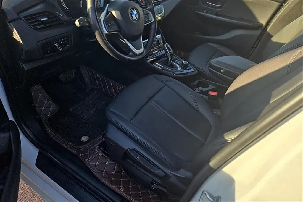 2019 BMW 2 Series SUV 1.5T 140HP L3 7DCT,autocango,china used car exporter,china ev exporter,chinese used car exporter,chinese used ev exporter