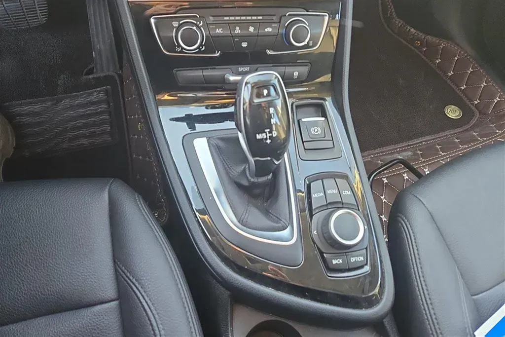 2019 BMW 2 Series SUV 1.5T 140HP L3 7DCT,autocango,china used car exporter,china ev exporter,chinese used car exporter,chinese used ev exporter