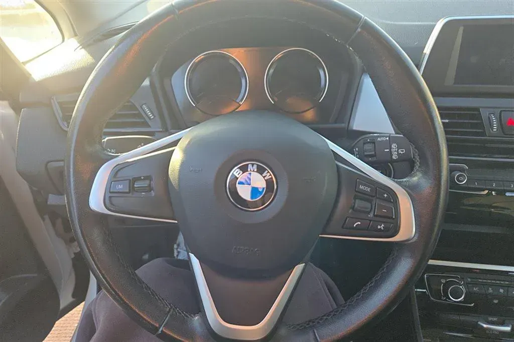 2019 BMW 2 Series SUV 1.5T 140HP L3 7DCT,autocango,china used car exporter,china ev exporter,chinese used car exporter,chinese used ev exporter