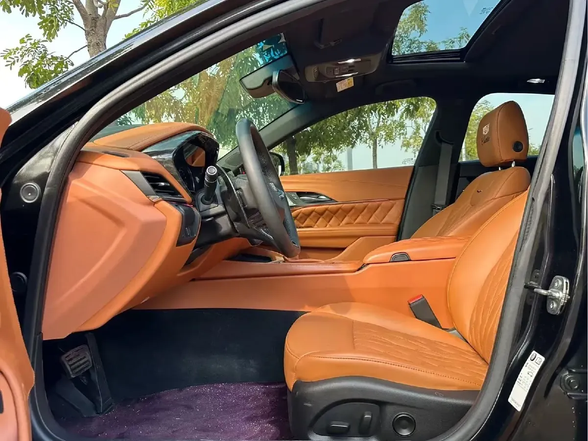 2021 Cadillac CT4 2.0T 237HP L4 8AT,autocango,china used car exporter,china ev exporter,chinese used car exporter,chinese used ev exporter