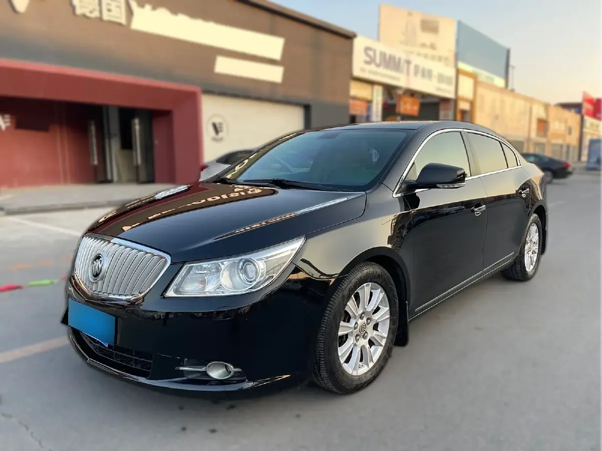 2011 Buick Larcosse 2.0T 220HP L4 6AT