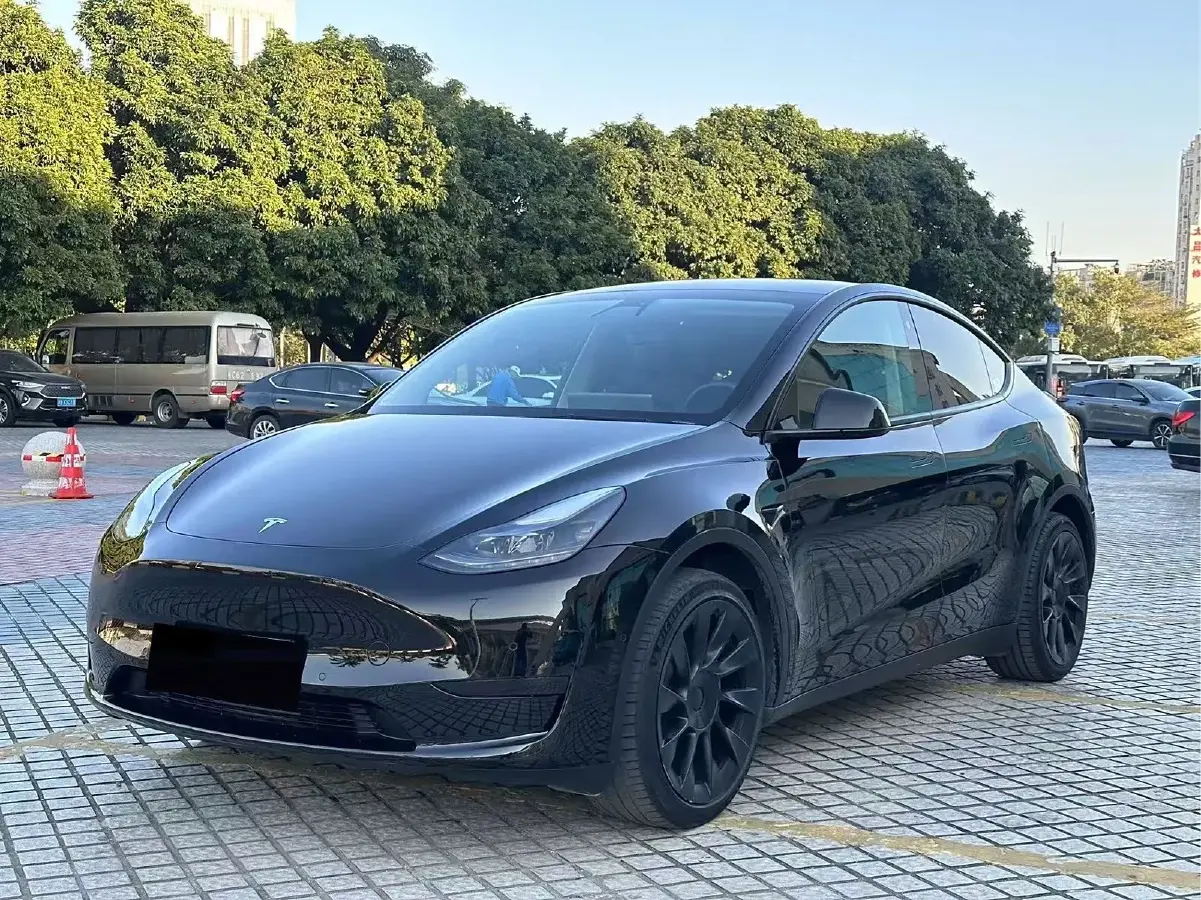 2022 Tesla Model Y BEV 60KWH