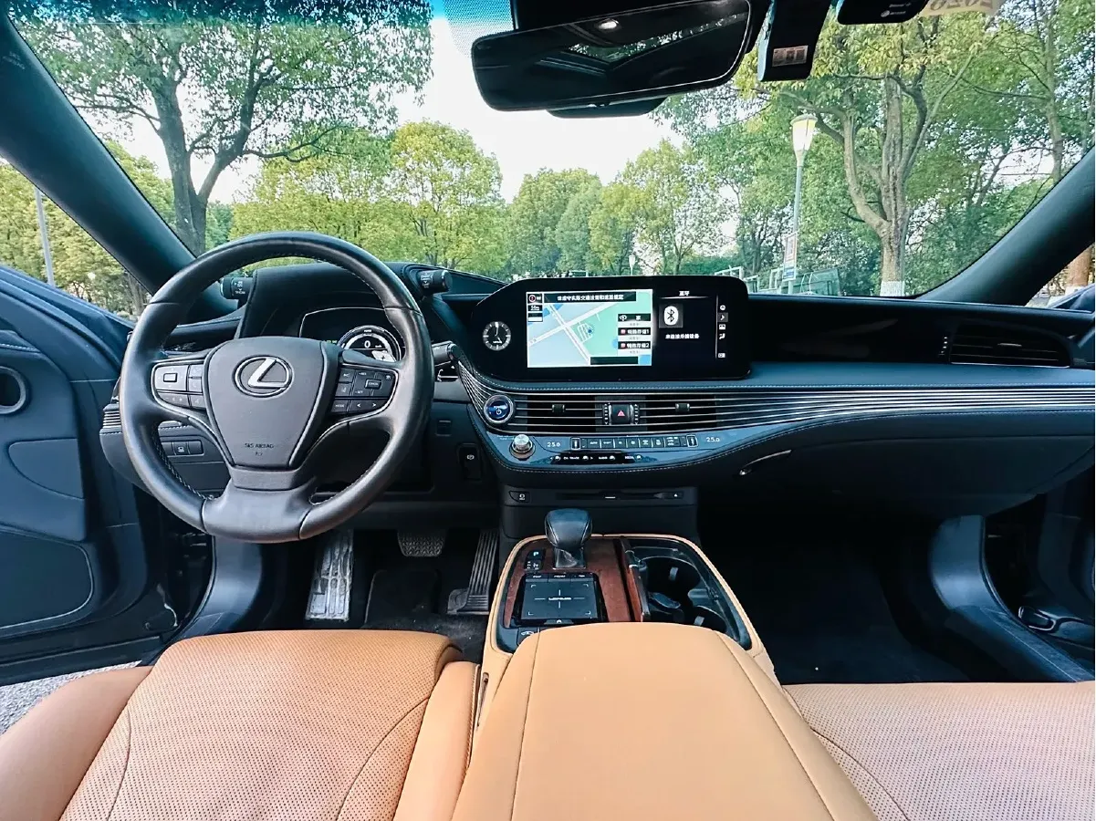 2021 Lexus LS 3.5L 299HP V6 E-CVT Hybrid,autocango,china used car exporter,china ev exporter,chinese used car exporter,chinese used ev exporter