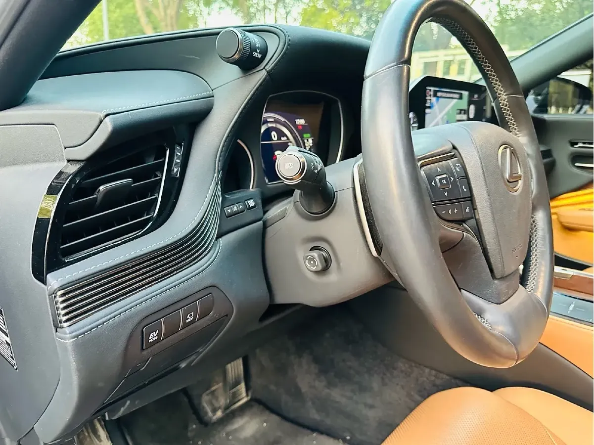 2021 Lexus LS 3.5L 299HP V6 E-CVT Hybrid,autocango,china used car exporter,china ev exporter,chinese used car exporter,chinese used ev exporter