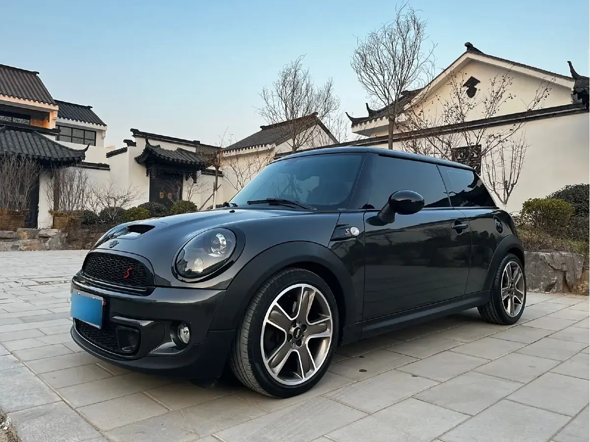 2012 MINI MINI 1.6T 184HP L4 6AT